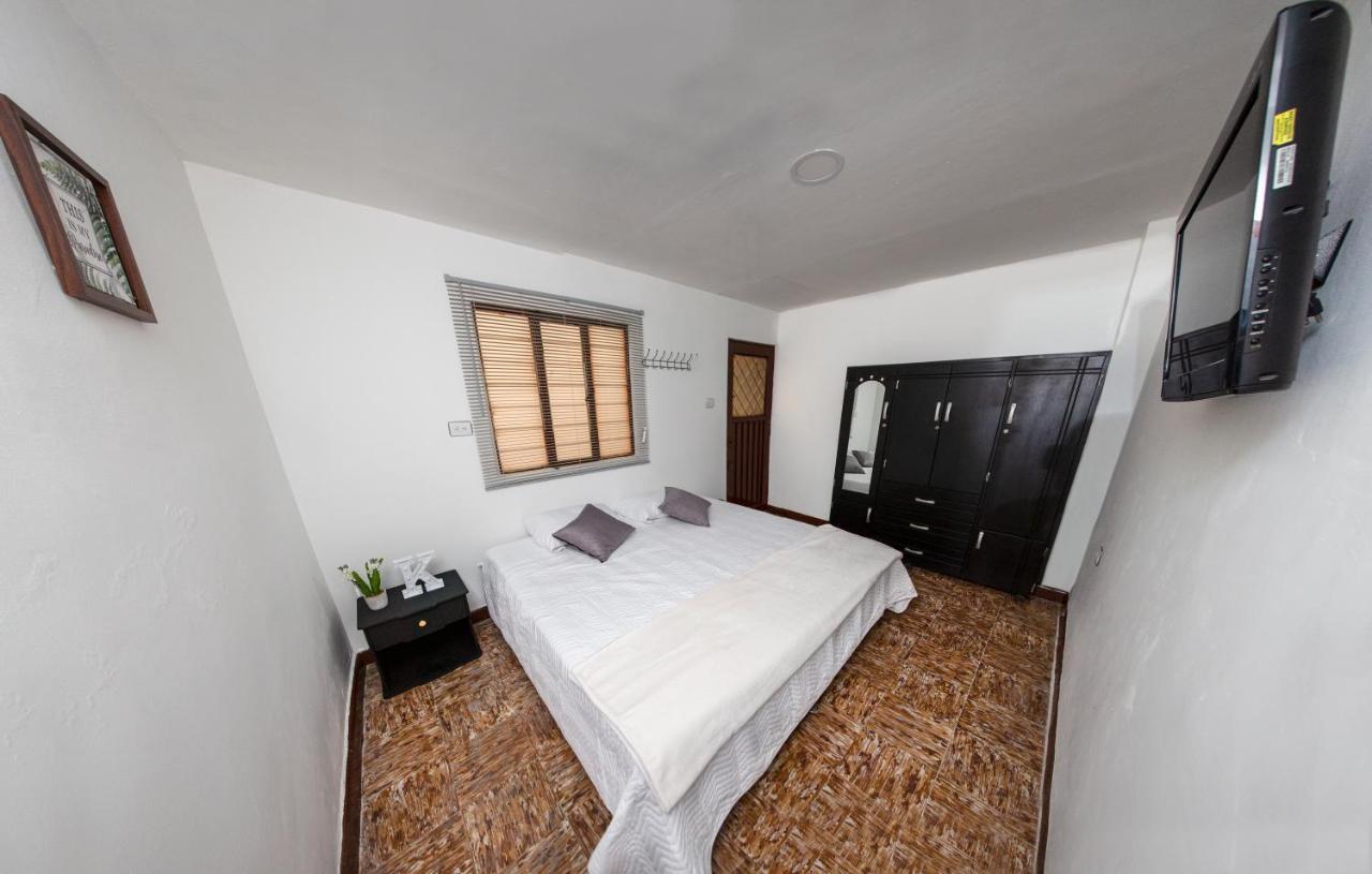 Komodo Alojamiento- Hostal Autoservicio, Ubicado Cerca Al Centro Historico - Bano Privado, Wifi , Cama 2X2 Y Agua Caliente Y Cocina Compartida Popayán Eksteriør billede