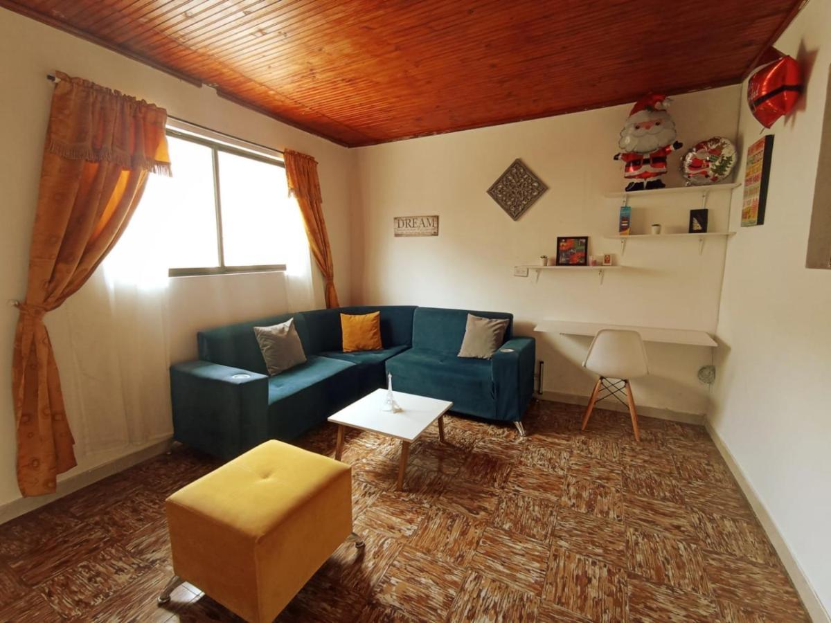 Komodo Alojamiento- Hostal Autoservicio, Ubicado Cerca Al Centro Historico - Bano Privado, Wifi , Cama 2X2 Y Agua Caliente Y Cocina Compartida Popayán Eksteriør billede