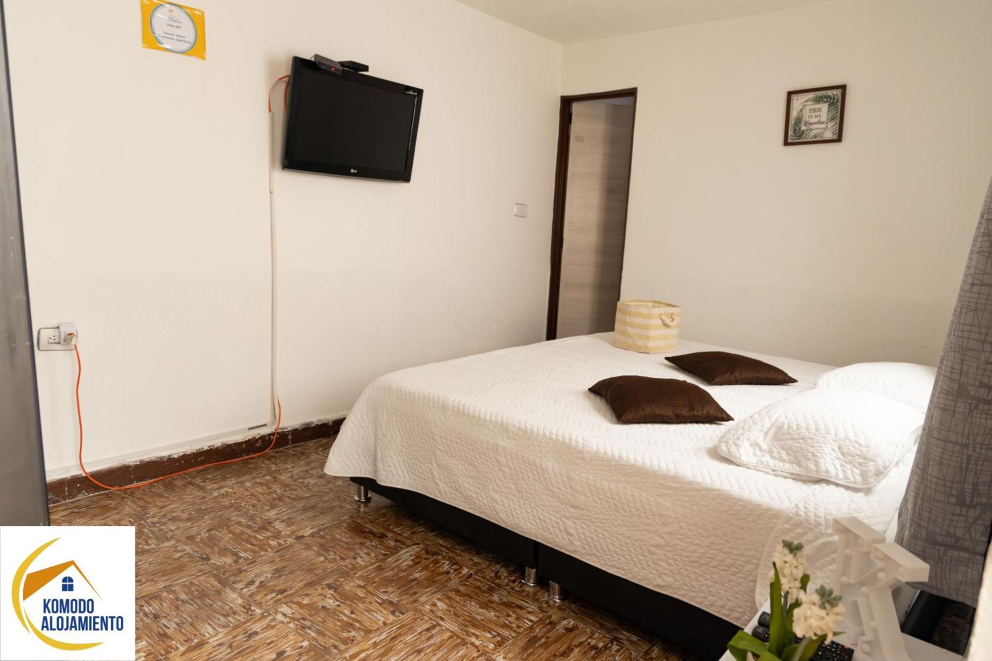 Komodo Alojamiento- Hostal Autoservicio, Ubicado Cerca Al Centro Historico - Bano Privado, Wifi , Cama 2X2 Y Agua Caliente Y Cocina Compartida Popayán Eksteriør billede